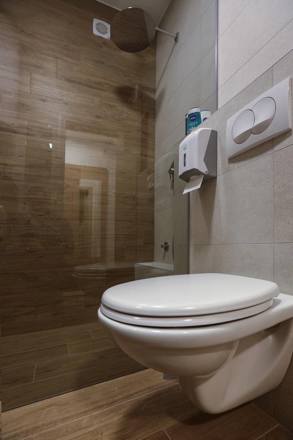 Apartment Promenada 30 Novi Sad Buitenkant foto