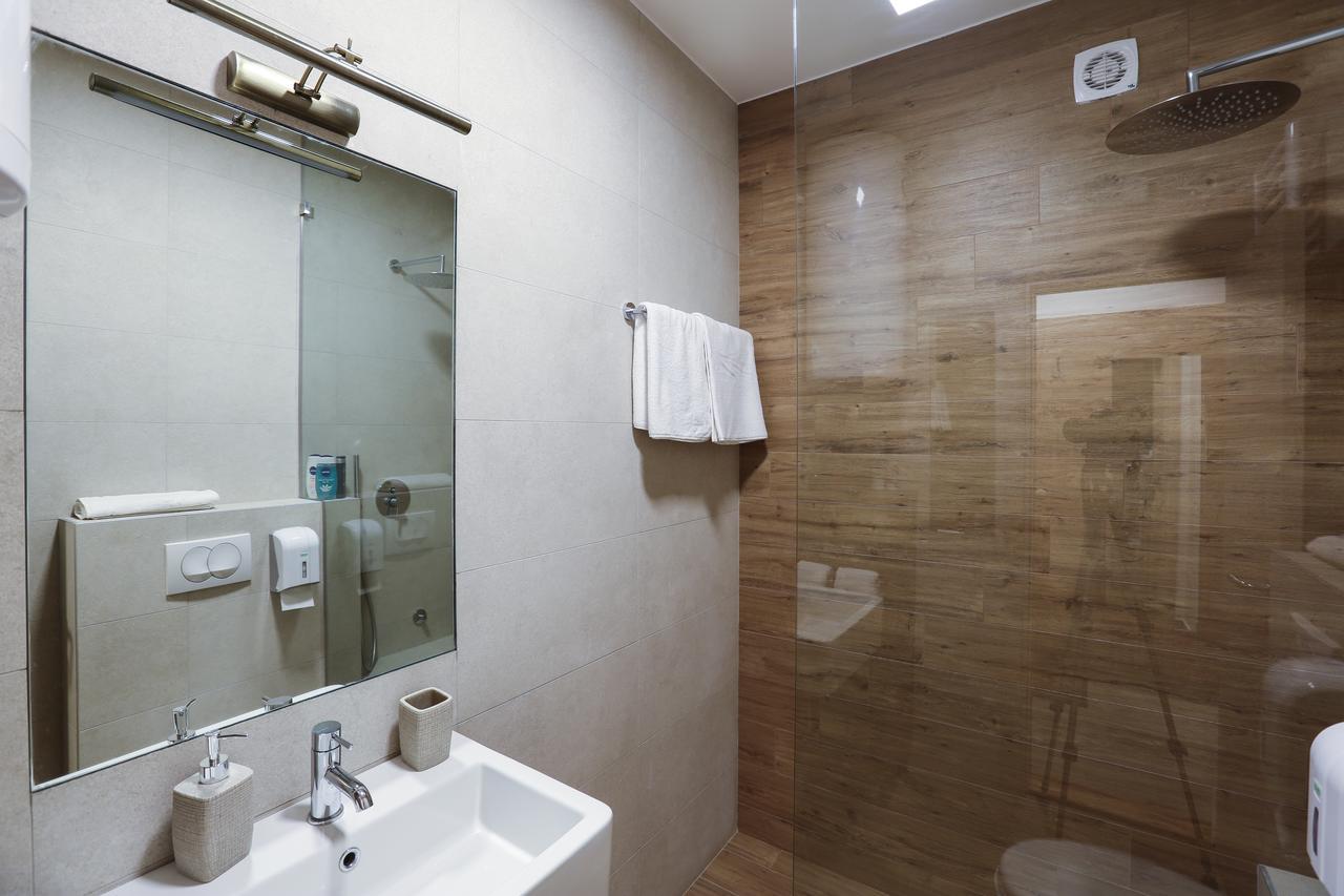 Apartment Promenada 30 Novi Sad Buitenkant foto