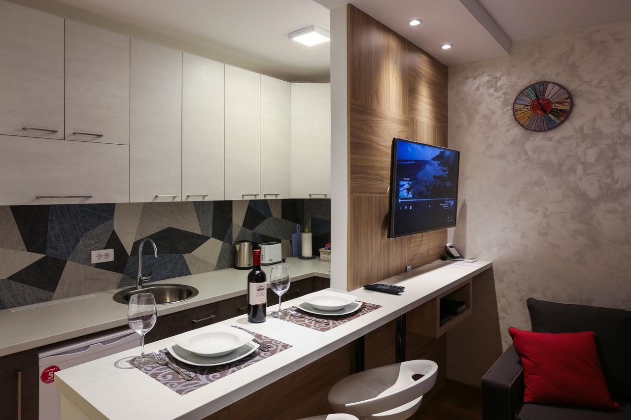 Apartment Promenada 30 Novi Sad Buitenkant foto